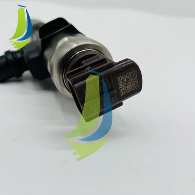 1J783-53051 Excavator Spare Parts Diesel Fuel Injector Nozzle 1J78353051
